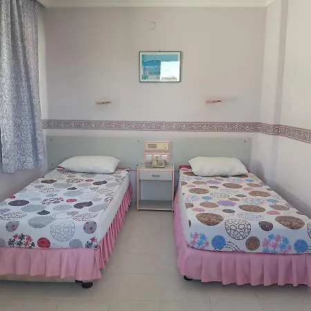 Apart Otel Lila 2*